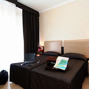 Zimmer mit zwei Einzelbetten